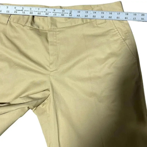 Women's Weatherproof Garment Company Cuffed Capri Khaki Chino Size 14 - Picture 5 of 8